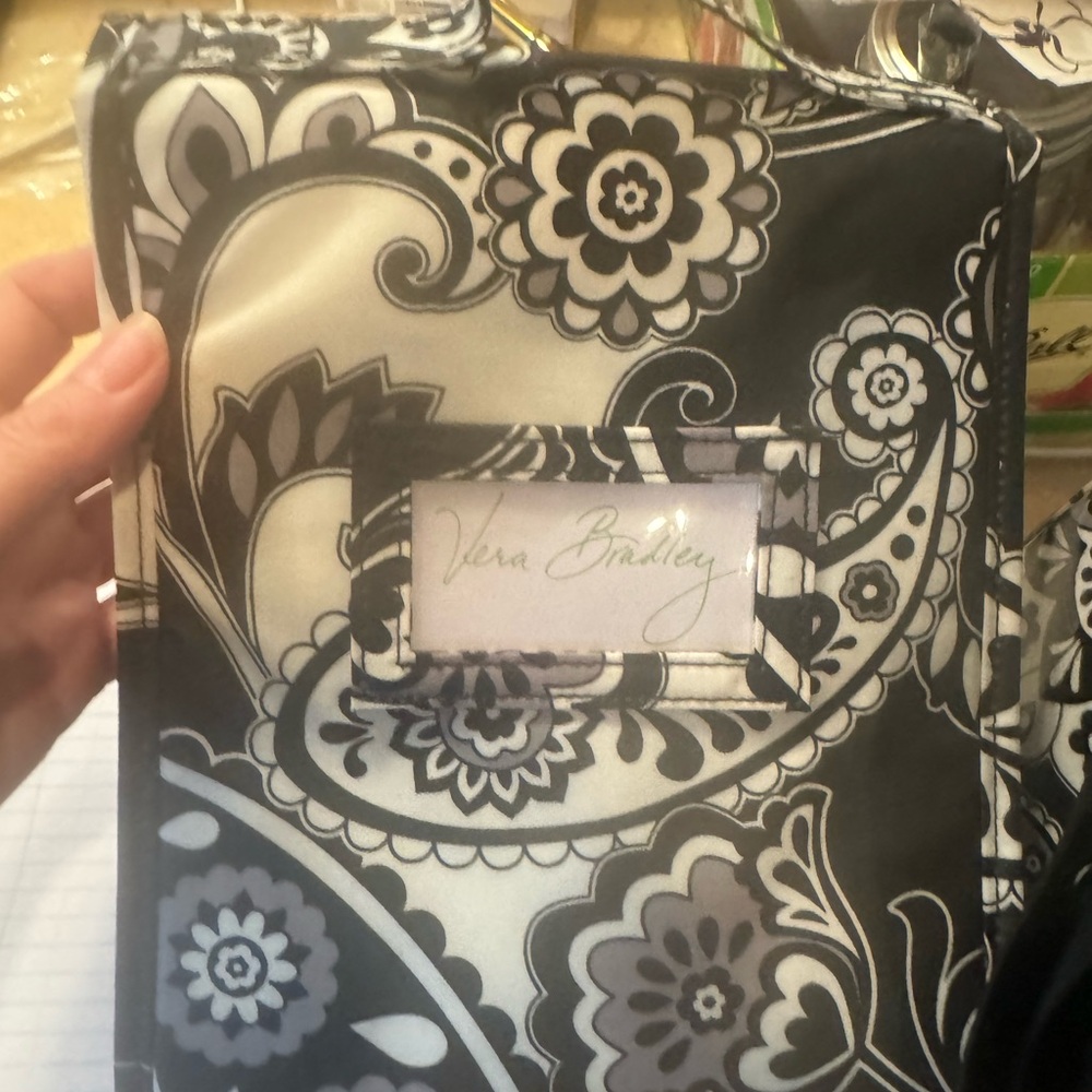 - Vera Bradley insulated lunch bag midnight Paisley retired